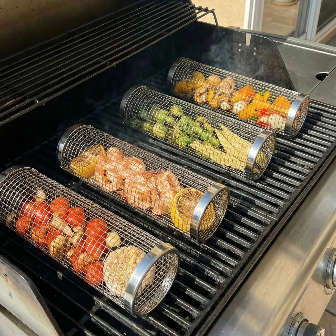 Cestelli da griglia rotanti in acciaio inox sul barbecue